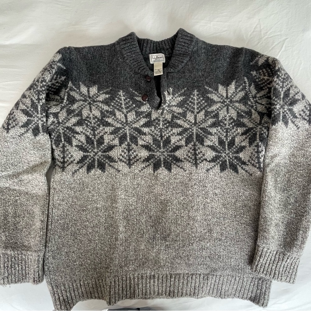 L.L. Bean Charcoal and Light Gray Snowflake Crewneck Sweater